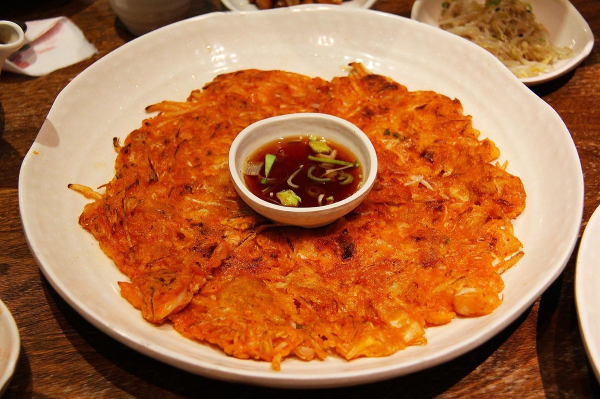 JAR DI DONDOL KIMCHI E TABELLA IN LEGNO