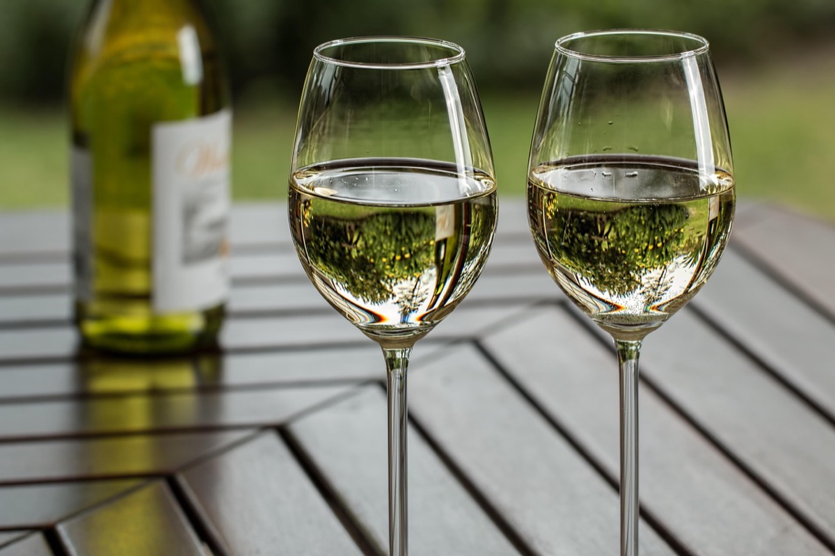 wine tasting hands