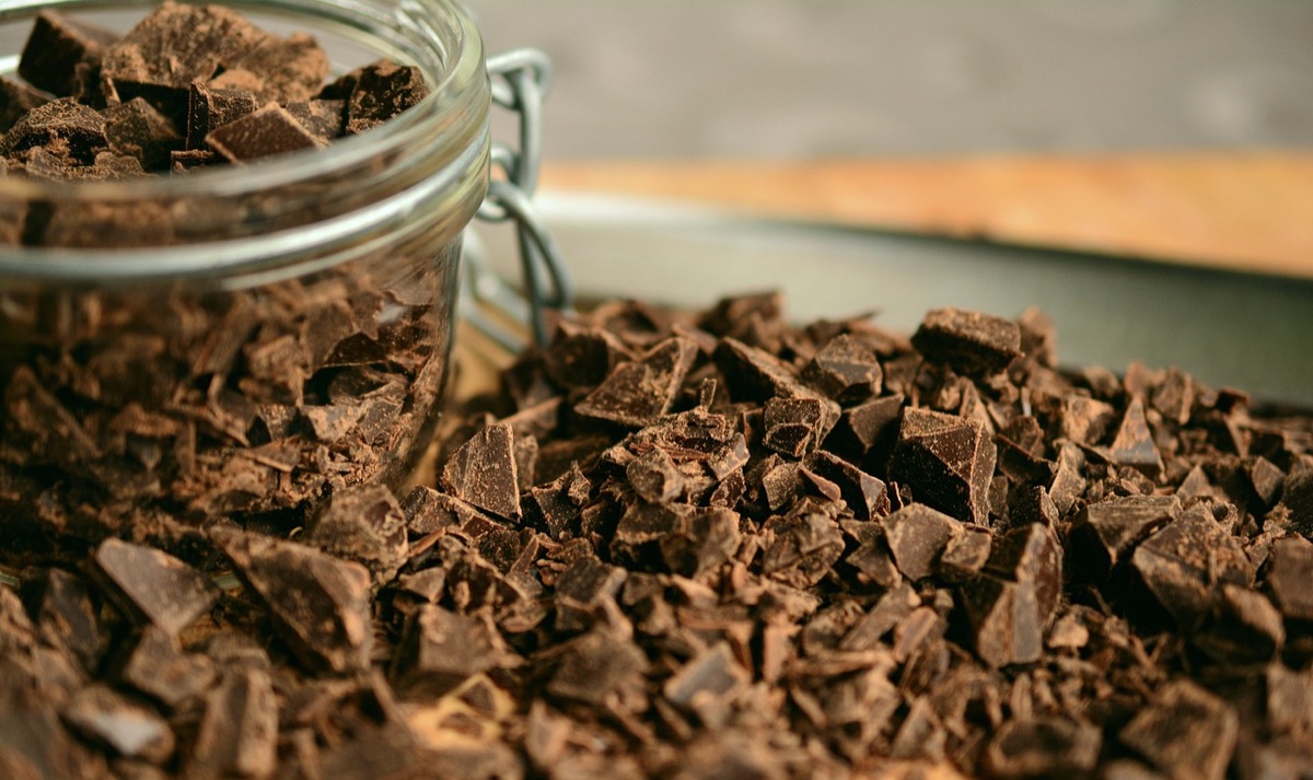El equilibrio entre un vino tinto y un chocolate oscuro
